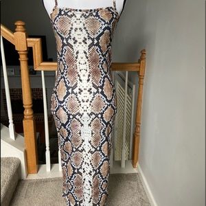 Snake print body dress